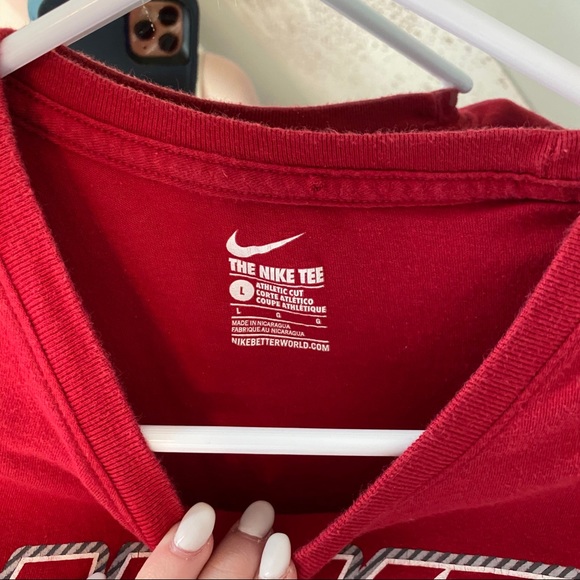 nike graphic tee - Picture 3 of 3